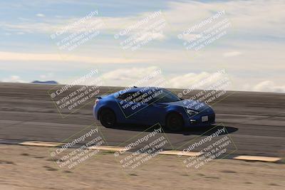 media/Jan-04-2026-SCCA SD (Sun) [[defc442887]]/4-Novice Group/Session 2 Bowl Speed Pans/